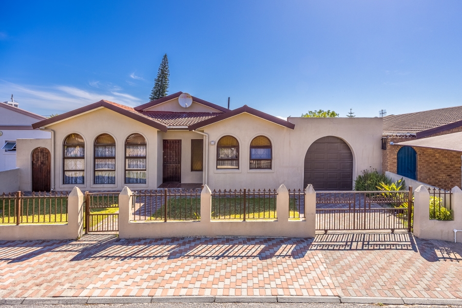 4 Bedroom Property for Sale in Belhar Western Cape